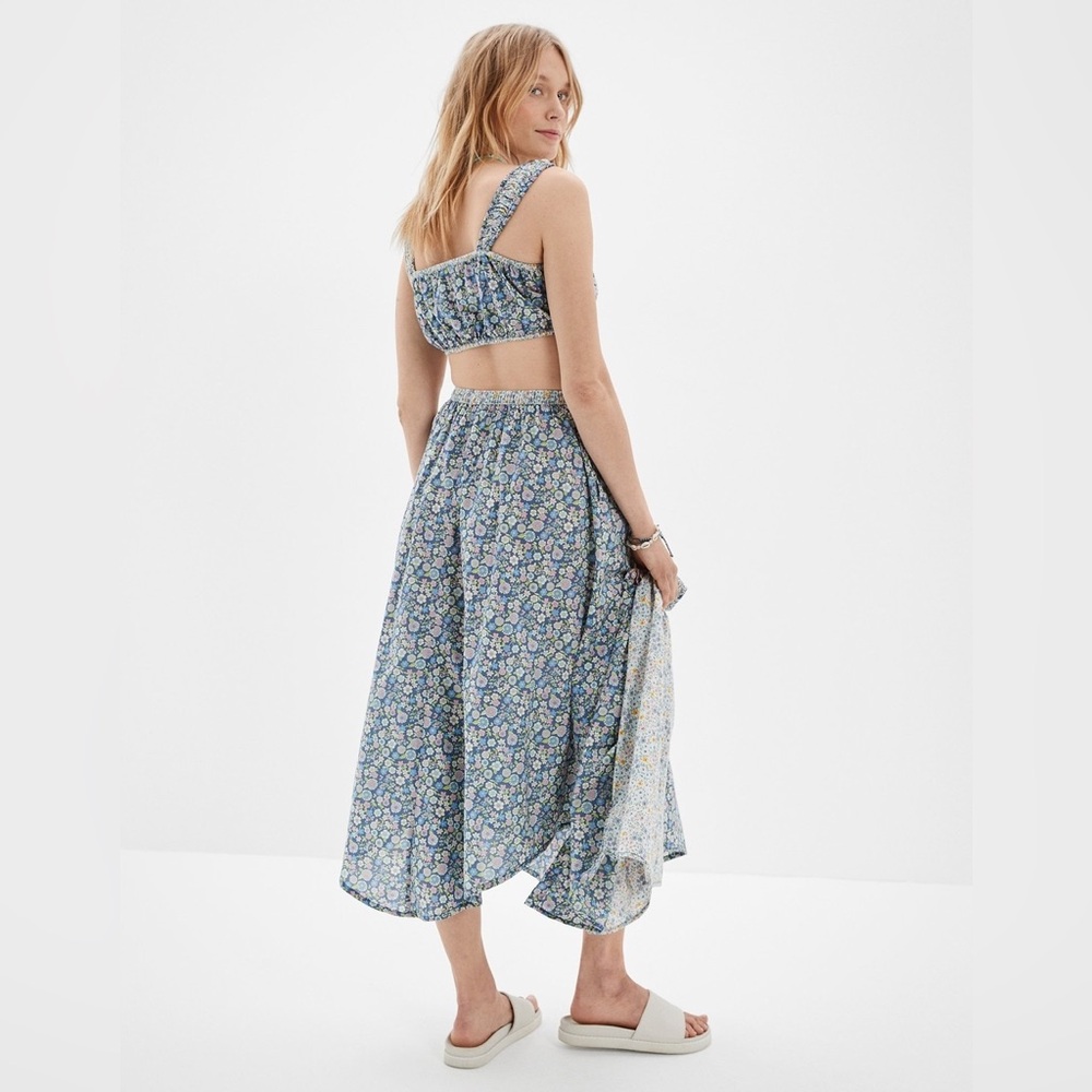 American Eagle Floral Crop Top Blue Cottagecore Small - Picture 12 of 12